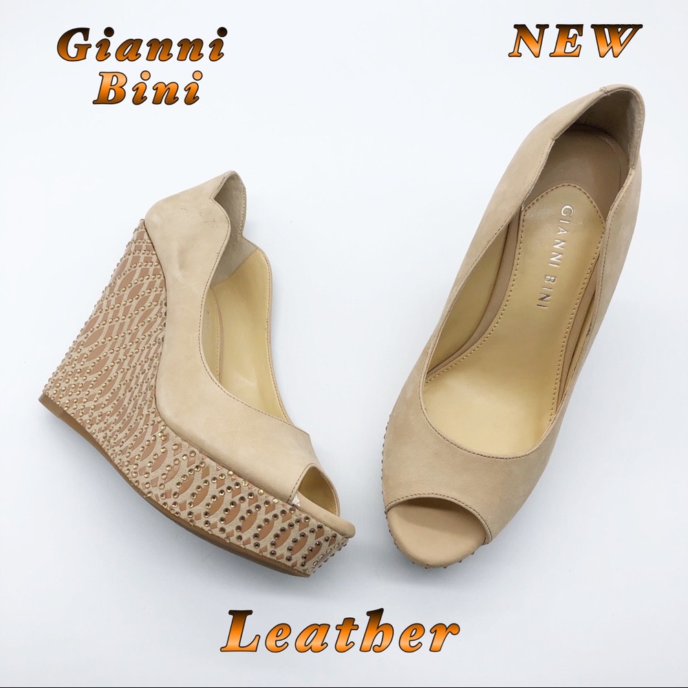 NWOB-Gianni Bini-Leather Tan Embellished Wedge 6.5